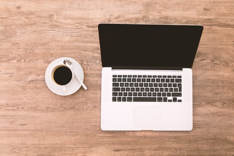Laptop Kaffee